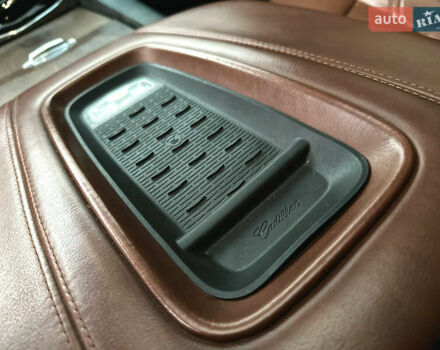 Белый Кадиллак Эскалейд, объемом двигателя 6.2 л и пробегом 125 тыс. км за 45999 $, фото 29 на Automoto.ua