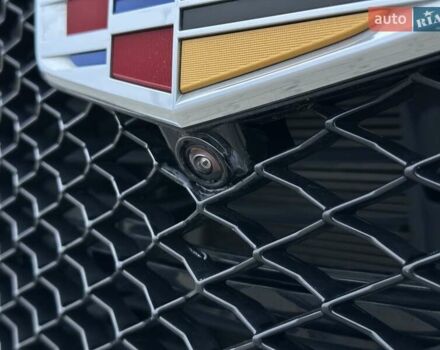 Каділак Ескалейд 2021 у Чернівцях на Automoto.ua Білий Каділак Ескалейд, об'ємом двигуна 6.16 л та пробігом 54 тис. км за 115000 $, фото 6 на Automoto.ua