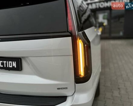 Каділак Ескалейд 2021 у Чернівцях на Automoto.ua Білий Каділак Ескалейд, об'ємом двигуна 6.16 л та пробігом 54 тис. км за 115000 $, фото 30 на Automoto.ua