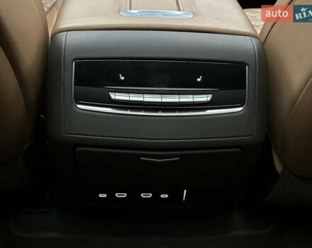 Каділак Ескалейд 2021 у Чернівцях на Automoto.ua Білий Каділак Ескалейд, об'ємом двигуна 6.16 л та пробігом 54 тис. км за 115000 $, фото 36 на Automoto.ua