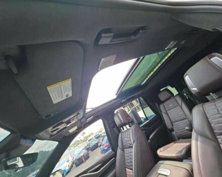 Білий Каділак Ескалейд, об'ємом двигуна 0 л та пробігом 46 тис. км за 77600 $, фото 8 на Automoto.ua