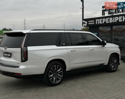 Каділак Ескалейд 2021 у Чернівцях на Automoto.ua Білий Каділак Ескалейд, об'ємом двигуна 6.16 л та пробігом 54 тис. км за 115000 $, фото 18 на Automoto.ua