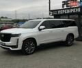 Каділак Ескалейд 2021 у Чернівцях на Automoto.ua Білий Каділак Ескалейд, об'ємом двигуна 6.16 л та пробігом 54 тис. км за 115000 $, фото 2 на Automoto.ua
