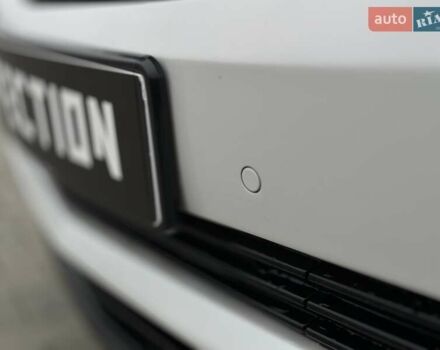 Каділак Ескалейд 2021 у Чернівцях на Automoto.ua Білий Каділак Ескалейд, об'ємом двигуна 6.16 л та пробігом 54 тис. км за 115000 $, фото 7 на Automoto.ua