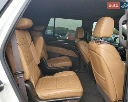 Білий Каділак Ескалейд, об'ємом двигуна 3 л та пробігом 45 тис. км за 20000 $, фото 10 на Automoto.ua