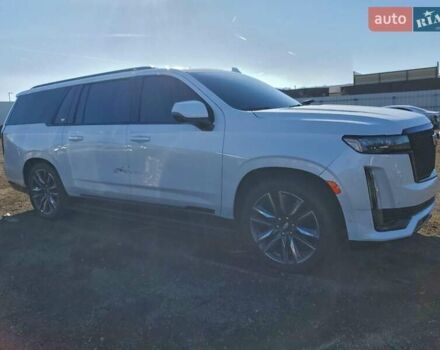 Белый Кадиллак Эскалейд, объемом двигателя 3 л и пробегом 42 тыс. км за 30000 $, фото 3 на Automoto.ua