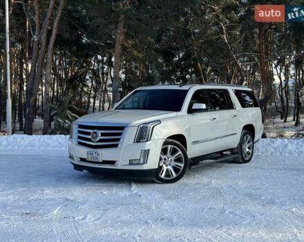 Белый Кадиллак Эскалейд, объемом двигателя 6.16 л и пробегом 119 тыс. км за 38000 $, фото 1 на Automoto.ua