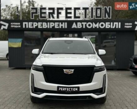 Белый Кадиллак Эскалейд, объемом двигателя 6.16 л и пробегом 54 тыс. км за 115000 $, фото 1 на Automoto.ua