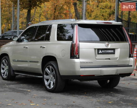 Кадиллак Эскалейд 2014 в Харькове на Automoto.ua Бежевый Кадиллак Эскалейд, объемом двигателя 6.2 л и пробегом 101 тыс. км за 31500 $, фото 3 на Automoto.ua