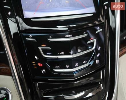 Кадиллак Эскалейд 2014 в Харькове на Automoto.ua Бежевый Кадиллак Эскалейд, объемом двигателя 6.2 л и пробегом 101 тыс. км за 31500 $, фото 18 на Automoto.ua