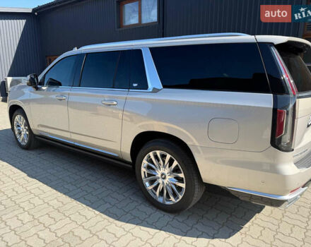 Бежевый Кадиллак Эскалейд, объемом двигателя 6.16 л и пробегом 35 тыс. км за 110000 $, фото 2 на Automoto.ua