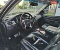 Черный Кадиллак Эскалейд, объемом двигателя 6.16 л и пробегом 560 тыс. км за 27000 $, фото 7 на Automoto.ua