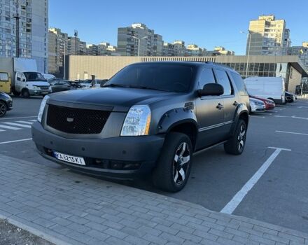 Черный Кадиллак Эскалейд, объемом двигателя 6.2 л и пробегом 205 тыс. км за 12500 $, фото 10 на Automoto.ua