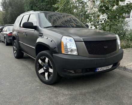 Черный Кадиллак Эскалейд, объемом двигателя 6.2 л и пробегом 205 тыс. км за 12500 $, фото 15 на Automoto.ua