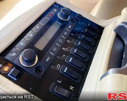 Чорний Каділак Ескалейд, об'ємом двигуна 6.2 л та пробігом 222 тис. км за 19999 $, фото 4 на Automoto.ua