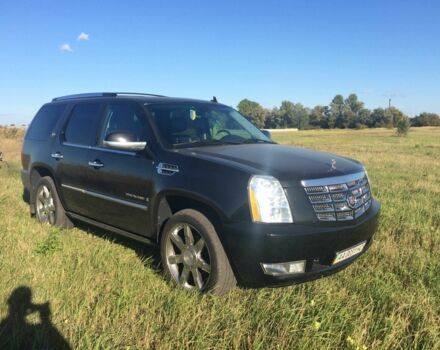 Черный Кадиллак Эскалейд, объемом двигателя 6.2 л и пробегом 180 тыс. км за 12999 $, фото 16 на Automoto.ua