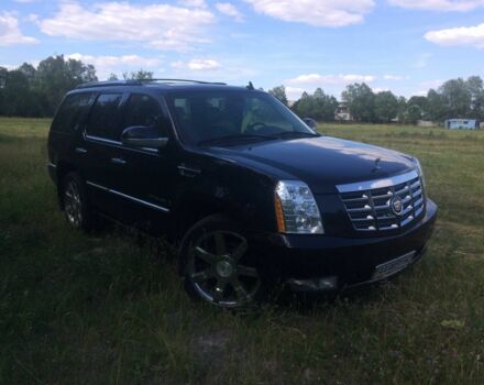 Черный Кадиллак Эскалейд, объемом двигателя 6.2 л и пробегом 180 тыс. км за 12999 $, фото 9 на Automoto.ua
