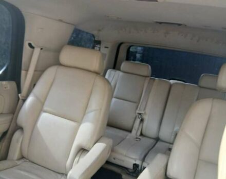 Чорний Каділак Ескалейд, об'ємом двигуна 6.2 л та пробігом 115 тис. км за 12500 $, фото 1 на Automoto.ua