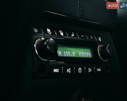 Черный Кадиллак Эскалейд, объемом двигателя 6.2 л и пробегом 211 тыс. км за 17500 $, фото 7 на Automoto.ua
