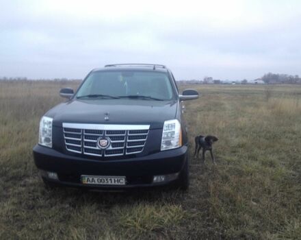 Черный Кадиллак Эскалейд, объемом двигателя 6.2 л и пробегом 180 тыс. км за 12999 $, фото 17 на Automoto.ua