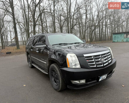 Чорний Каділак Ескалейд, об'ємом двигуна 6.2 л та пробігом 250 тис. км за 14000 $, фото 6 на Automoto.ua
