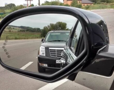 Черный Кадиллак Эскалейд, объемом двигателя 6.2 л и пробегом 180 тыс. км за 12999 $, фото 2 на Automoto.ua