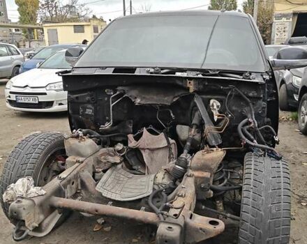 Черный Кадиллак Эскалейд, объемом двигателя 6.2 л и пробегом 167 тыс. км за 11000 $, фото 4 на Automoto.ua