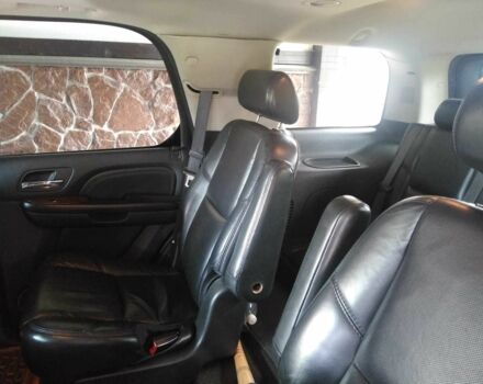 Черный Кадиллак Эскалейд, объемом двигателя 6.2 л и пробегом 180 тыс. км за 12999 $, фото 6 на Automoto.ua