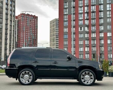 Черный Кадиллак Эскалейд, объемом двигателя 6.2 л и пробегом 201 тыс. км за 18500 $, фото 10 на Automoto.ua