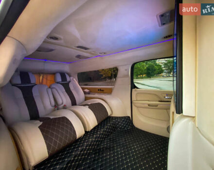 Черный Кадиллак Эскалейд, объемом двигателя 6.2 л и пробегом 180 тыс. км за 46830 $, фото 1 на Automoto.ua