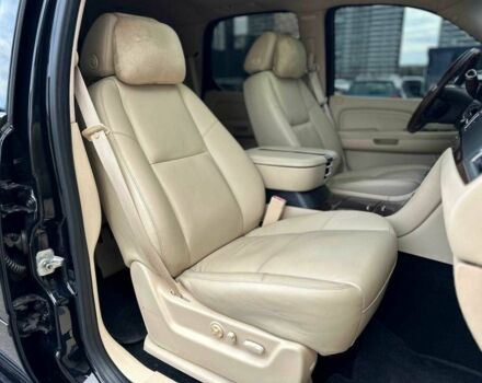 Черный Кадиллак Эскалейд, объемом двигателя 6.2 л и пробегом 201 тыс. км за 18500 $, фото 21 на Automoto.ua