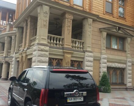 Черный Кадиллак Эскалейд, объемом двигателя 6.2 л и пробегом 180 тыс. км за 12999 $, фото 14 на Automoto.ua