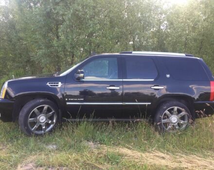 Черный Кадиллак Эскалейд, объемом двигателя 6.2 л и пробегом 180 тыс. км за 12999 $, фото 11 на Automoto.ua