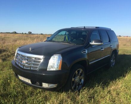 Черный Кадиллак Эскалейд, объемом двигателя 6.2 л и пробегом 180 тыс. км за 12999 $, фото 15 на Automoto.ua