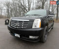 Чорний Каділак Ескалейд, об'ємом двигуна 6.2 л та пробігом 250 тис. км за 14000 $, фото 1 на Automoto.ua