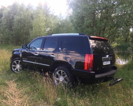 Черный Кадиллак Эскалейд, объемом двигателя 6.2 л и пробегом 180 тыс. км за 12999 $, фото 10 на Automoto.ua