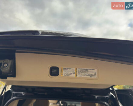 Кадиллак Эскалейд 2008 в Виннице на Automoto.ua Черный Кадиллак Эскалейд, объемом двигателя 6.2 л и пробегом 250 тыс. км за 15950 $, фото 8 на Automoto.ua