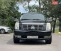 Чорний Каділак Ескалейд, об'ємом двигуна 6.2 л та пробігом 307 тис. км за 11500 $, фото 2 на Automoto.ua
