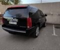 Чорний Каділак Ескалейд, об'ємом двигуна 6.2 л та пробігом 143 тис. км за 21800 $, фото 2 на Automoto.ua