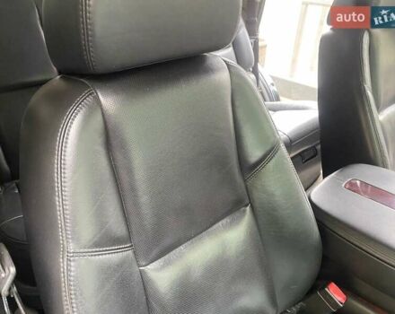 Кадиллак Эскалейд 2008 в Днепре (Днепропетровске) на Automoto.ua Черный Кадиллак Эскалейд, объемом двигателя 6 л и пробегом 154 тыс. км за 20000 $, фото 42 на Automoto.ua