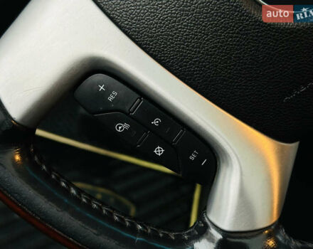 Черный Кадиллак Эскалейд, объемом двигателя 6.16 л и пробегом 255 тыс. км за 14900 $, фото 27 на Automoto.ua