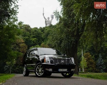 Чорний Каділак Ескалейд, об'ємом двигуна 6.2 л та пробігом 230 тис. км за 22999 $, фото 12 на Automoto.ua