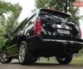 Чорний Каділак Ескалейд, об'ємом двигуна 6.2 л та пробігом 230 тис. км за 22999 $, фото 11 на Automoto.ua