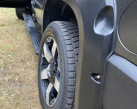 Чорний Каділак Ескалейд, об'ємом двигуна 6.2 л та пробігом 180 тис. км за 12000 $, фото 50 на Automoto.ua