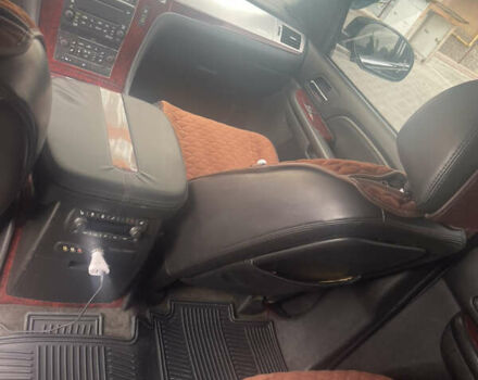 Черный Кадиллак Эскалейд, объемом двигателя 6.2 л и пробегом 270 тыс. км за 17777 $, фото 8 на Automoto.ua