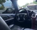 Черный Кадиллак Эскалейд, объемом двигателя 6.2 л и пробегом 155 тыс. км за 315 $, фото 6 на Automoto.ua