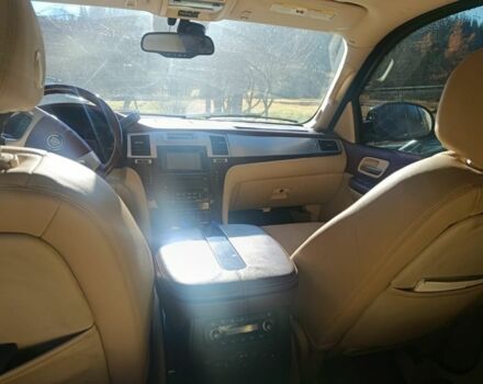 Черный Кадиллак Эскалейд, объемом двигателя 0 л и пробегом 240 тыс. км за 8000 $, фото 1 на Automoto.ua