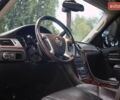Чорний Каділак Ескалейд, об'ємом двигуна 6.2 л та пробігом 230 тис. км за 22999 $, фото 19 на Automoto.ua