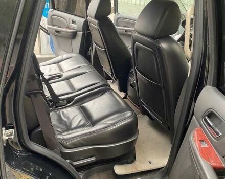 Кадиллак Эскалейд 2008 в Днепре (Днепропетровске) на Automoto.ua Черный Кадиллак Эскалейд, объемом двигателя 6 л и пробегом 154 тыс. км за 20000 $, фото 15 на Automoto.ua