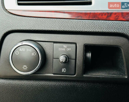 Черный Кадиллак Эскалейд, объемом двигателя 6.16 л и пробегом 255 тыс. км за 14900 $, фото 33 на Automoto.ua